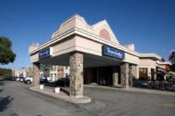 Travelodge By Wyndham Cambridge - Waterloo Екстериор снимка